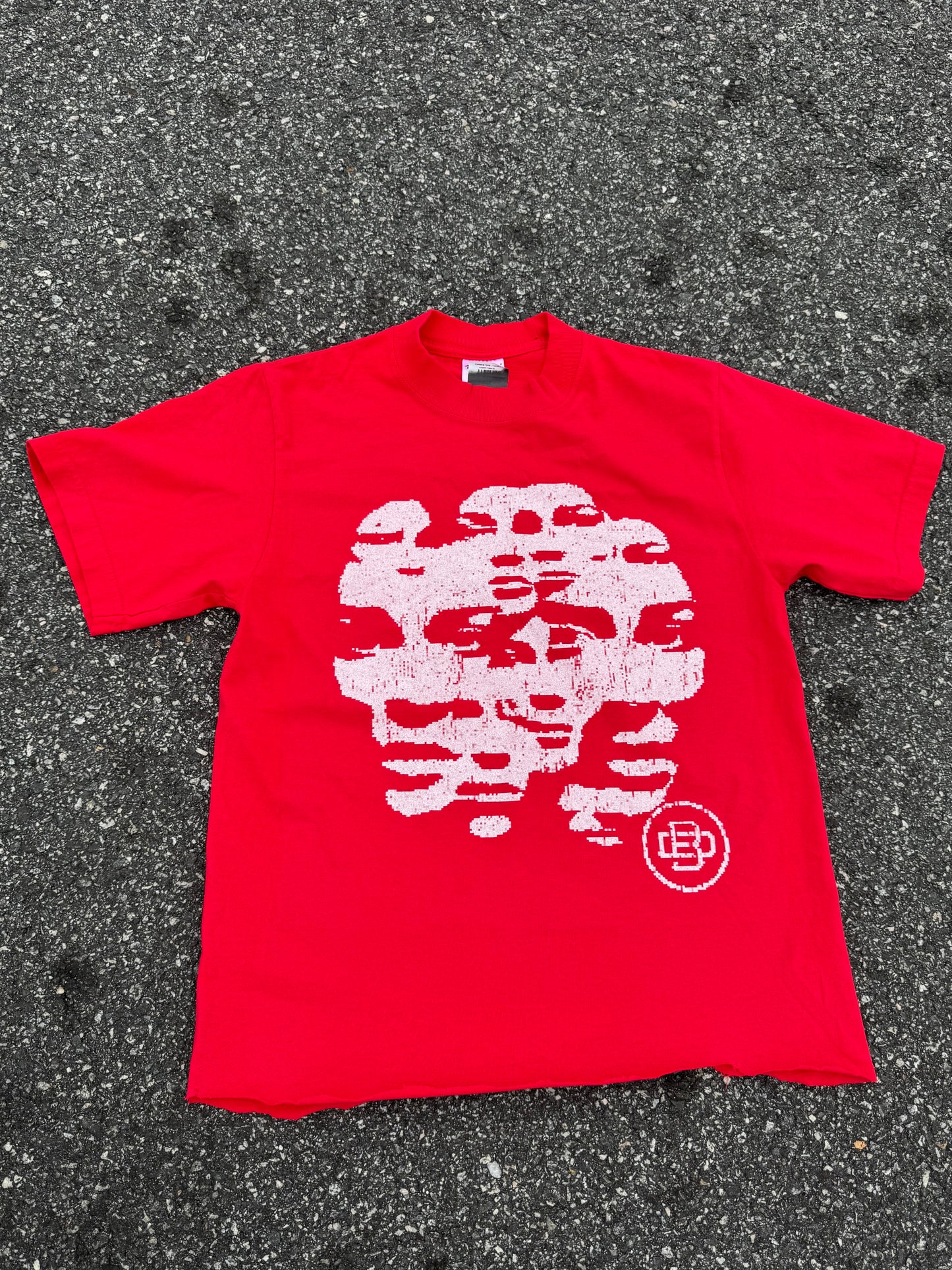 ChasinFaces🎭 - Red